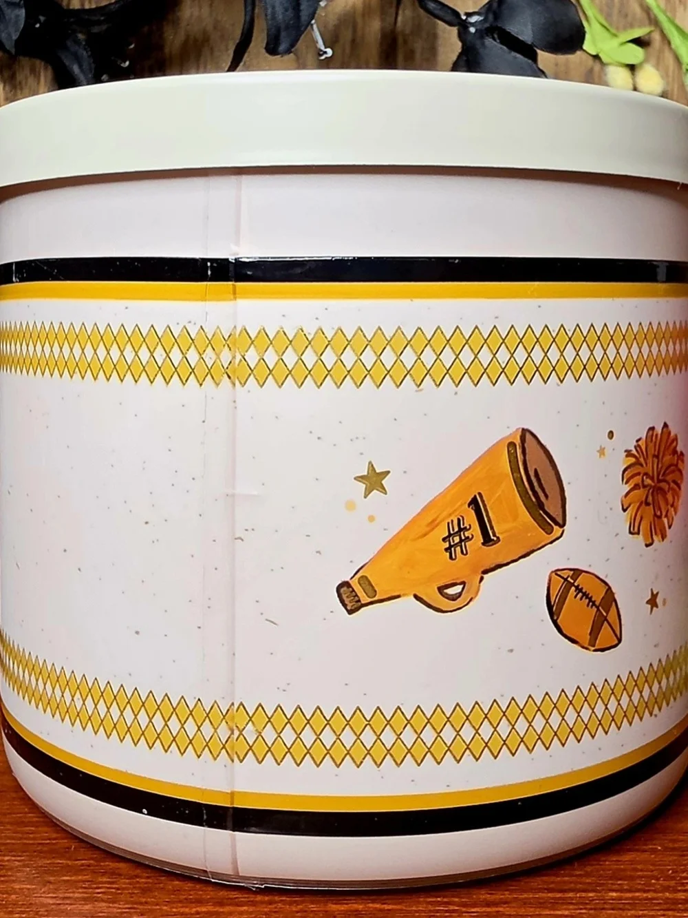 Bath & Body Works Football Season 3-Wick Scented Candle